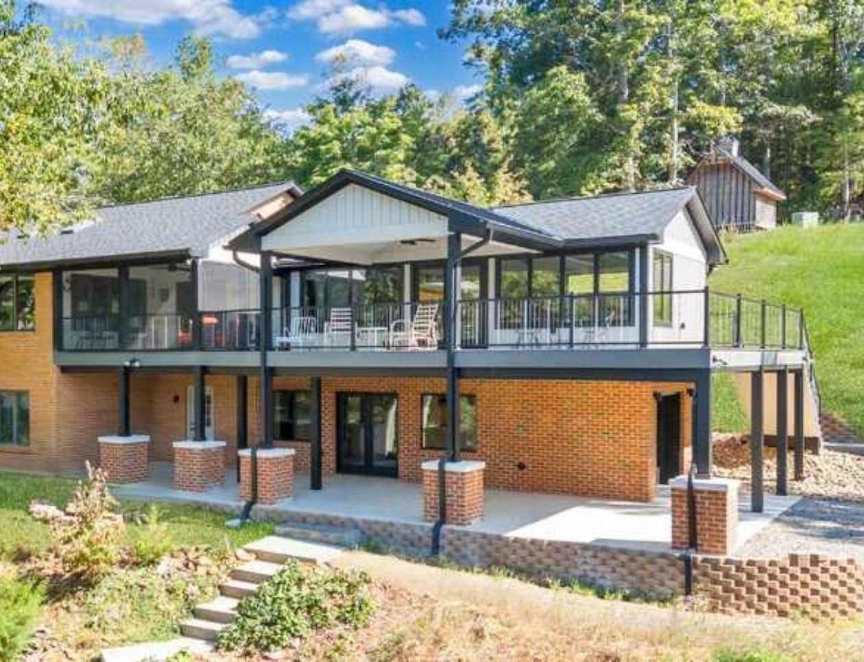 Front view of a home addition built by Grace Alon Builders