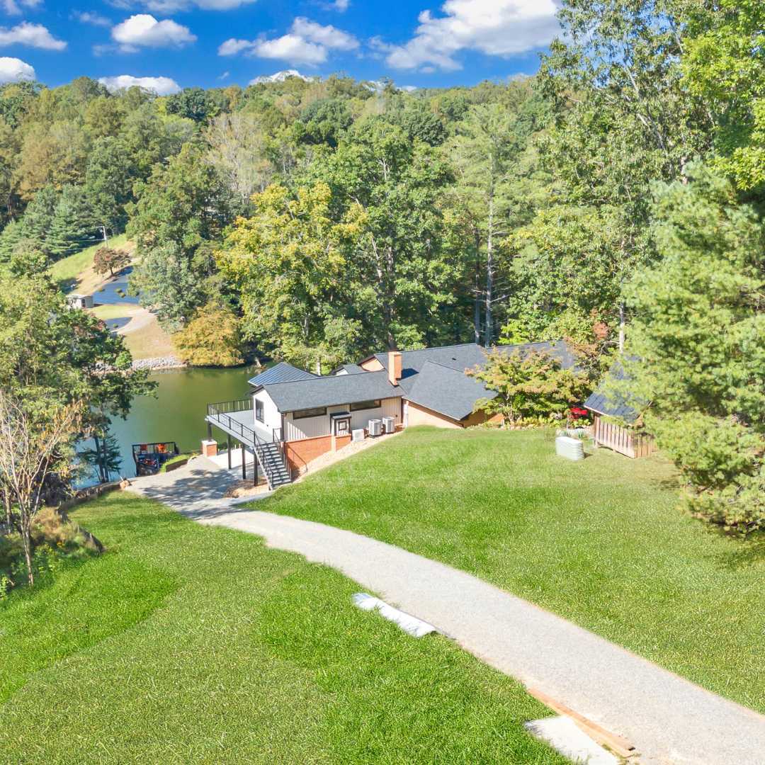 Far shot of the home addition by Grace Alon Builders